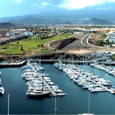 Πλωτό κατάλυμα Velero Passionetenerife *