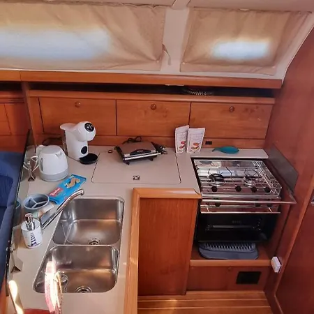 Velero Passionetenerife Πλωτό κατάλυμα *