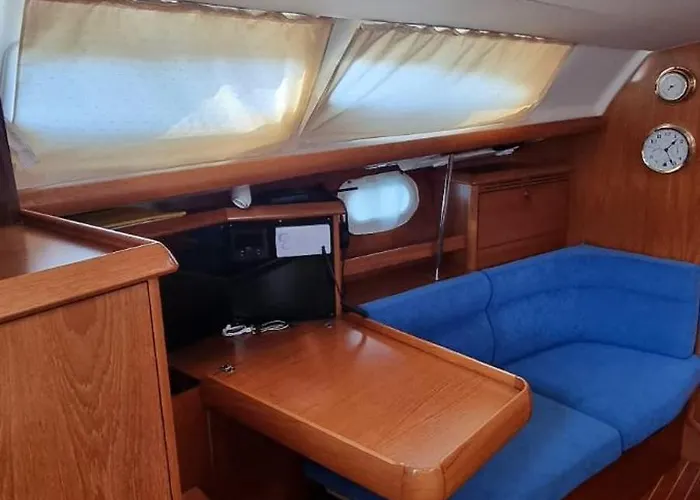 Velero Passionetenerife Úszó hotel *