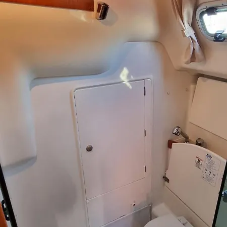 Velero Passionetenerife ספינת מלון