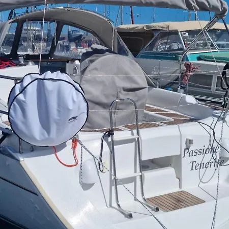 ספינת מלון Velero Passionetenerife