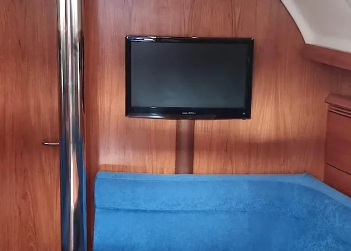 Velero Passionetenerife بوتيل *